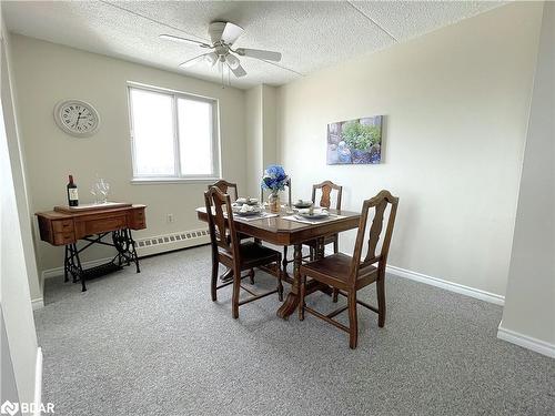 702-414 Blake Street, Barrie, ON - Indoor Photo Showing Dining Room