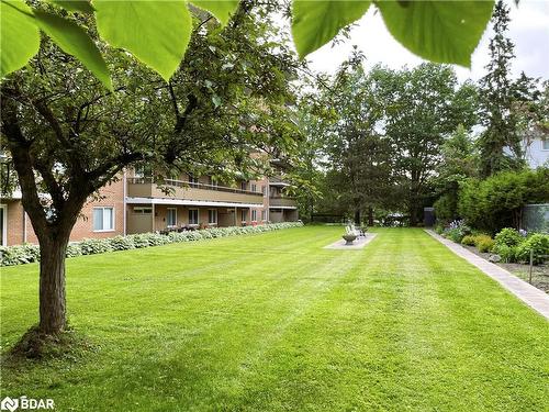 702-414 Blake Street, Barrie, ON - Outdoor