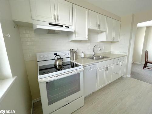 702-414 Blake Street, Barrie, ON - Indoor Photo Showing Kitchen With Double Sink