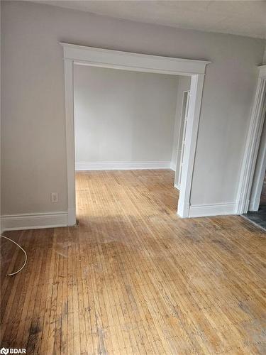 985 Main Street E, Hamilton, ON - Indoor Photo Showing Other Room