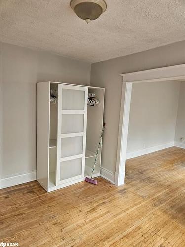 985 Main Street E, Hamilton, ON - Indoor Photo Showing Other Room