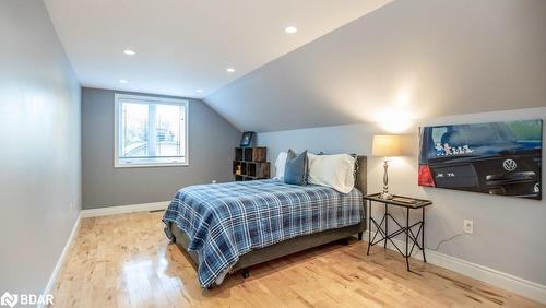 112 Lakeshore Road W, Oro-Medonte, ON 