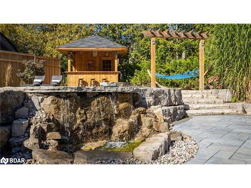 112 Lakeshore Road W, Oro-Medonte, ON 