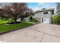 46 Eugenia Street  Barrie, ON L4M 1P8