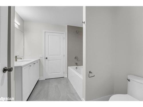 211-121 Mary Street, Creemore, ON - Indoor Photo Showing Bathroom