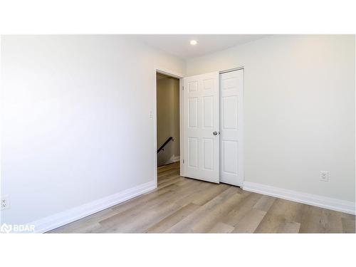 33B Cundles Road E, Barrie, ON - Indoor Photo Showing Other Room