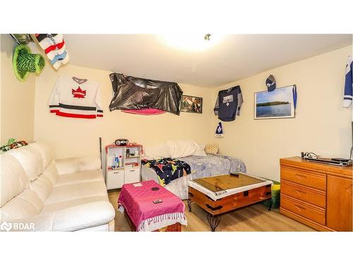 33B Cundles Road E, Barrie, ON - Indoor