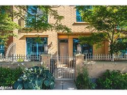 6 Victoria Street  Barrie, ON L4N 6G2