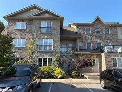 3-53 Ferndale Drive S Barrie, ON L4N 5W9