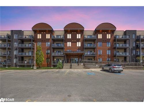 205-720 Yonge Street  Barrie, ON L0K 1S0