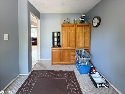179 Margaret Street, Angus, ON - Indoor Photo Showing Other Room