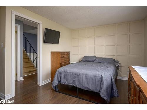 8-237 Steel Street, Barrie, ON - Indoor Photo Showing Bedroom