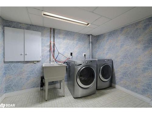 34-800 Upper Paradise Road, Hamilton, ON - Indoor Photo Showing Laundry Room