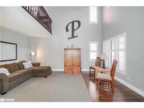 50 Gartshore Drive, Whitby, ON - Indoor Photo Showing Living Room