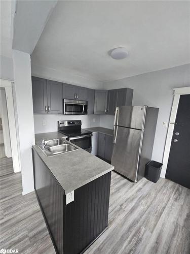 5-991 Main Street E, Hamilton, ON - Indoor Photo Showing Kitchen With Double Sink