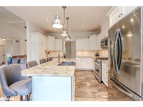 102 Highland Drive, Horseshoe Valley, ON - Indoor Photo Showing Kitchen With Stainless Steel Kitchen With Double Sink With Upgraded Kitchen