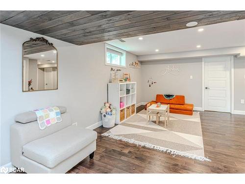 102 Highland Drive, Horseshoe Valley, ON - Indoor