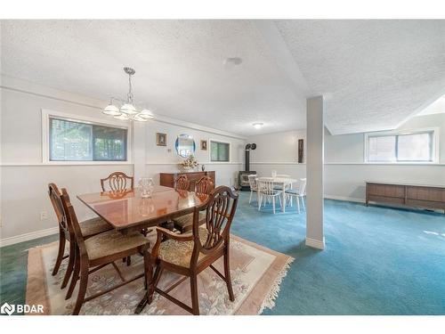30 Charles Street, Penetanguishene, ON - Indoor Photo Showing Dining Room