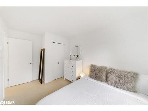 548 Oxbow Crescent, Collingwood, ON - Indoor Photo Showing Bedroom