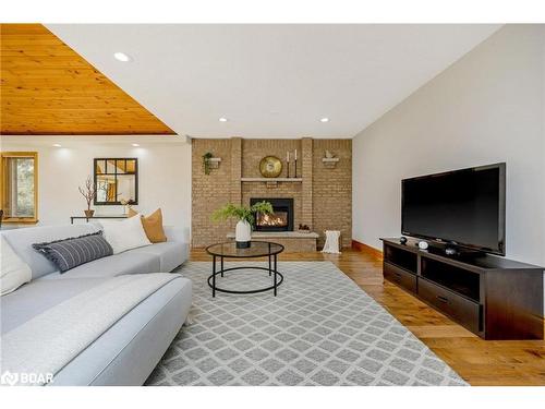 12282 8Th Line, Halton Hills, ON - Indoor Photo Showing Living Room With Fireplace