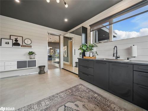 7 Meadowlark Way, Collingwood, ON - Indoor Photo Showing Kitchen