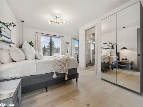 7 Meadowlark Way, Collingwood, ON - Indoor Photo Showing Bedroom