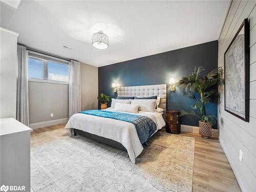 7 Meadowlark Way, Collingwood, ON - Indoor Photo Showing Bedroom