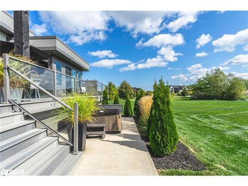 7 Meadowlark Way, Collingwood, ON - Outdoor