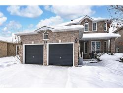86 Penvill Trail  Barrie, ON L4N 5C5