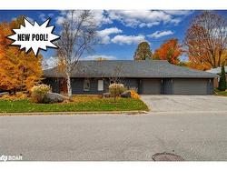 88 Cook Street  Barrie, ON L4M 4G6