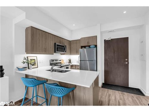206-16 Markle Crescent, Hamilton, ON - Indoor Photo Showing Kitchen With Stainless Steel Kitchen With Double Sink