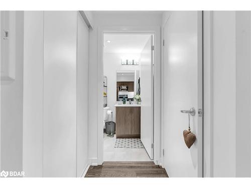 206-16 Markle Crescent, Hamilton, ON - Indoor Photo Showing Other Room