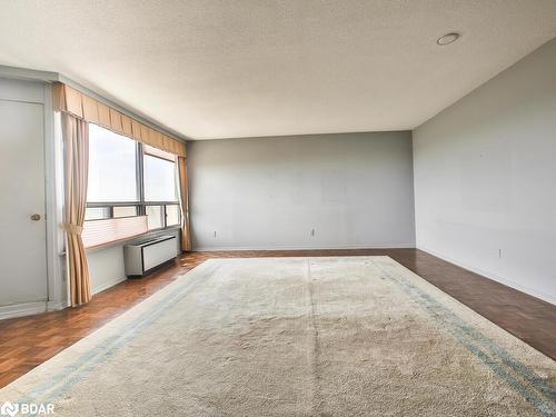 F19-288 Mill Road, Toronto, ON - Indoor Photo Showing Other Room