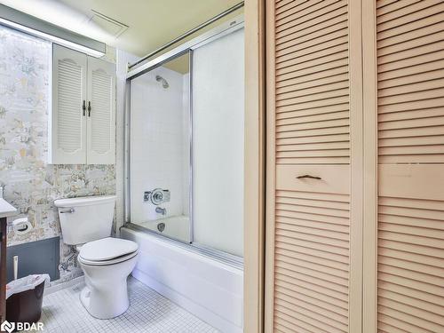 F19-288 Mill Road, Toronto, ON - Indoor Photo Showing Bathroom