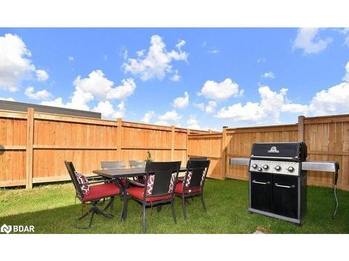 29 Hibiscus Lane, Hamilton, ON - Outdoor