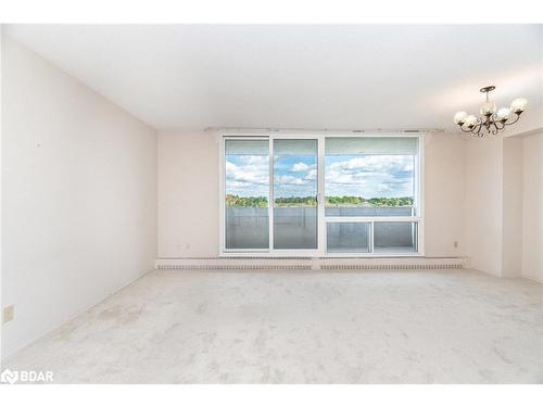 804-225 Harvard Place, Waterloo, ON - Indoor Photo Showing Other Room