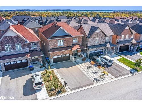 1239 Peelar Crescent  Innisfil, ON L0L 1W0