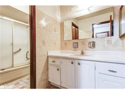 260 Apache Trail, Toronto, ON - Indoor Photo Showing Bathroom