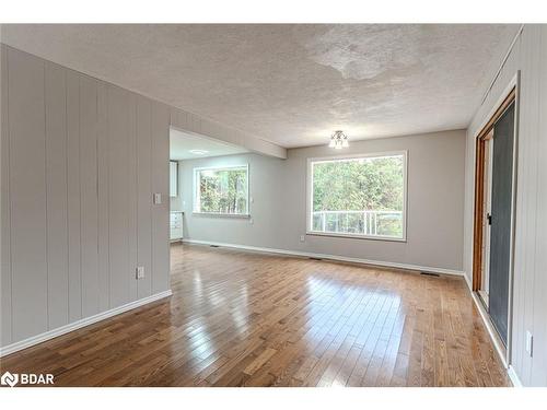 537 Huronia Road, Barrie, ON - Indoor Photo Showing Other Room