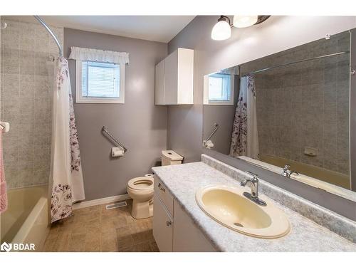 68 Dyer Drive, Wasaga Beach, ON - Indoor Photo Showing Bathroom