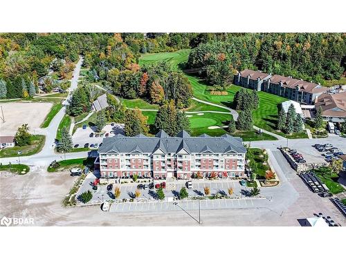 217-40 Horseshoe Boulevard  Oro-Medonte, ON L4M 4Y8