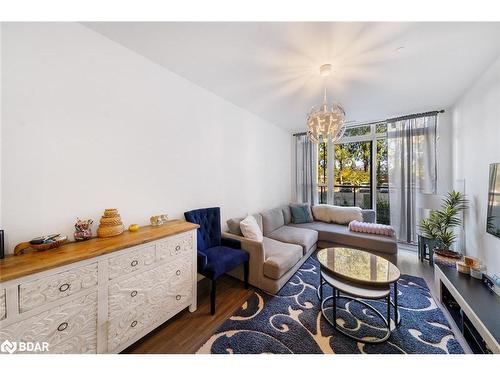 114-681 Yonge Street, Barrie, ON - Indoor