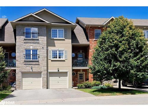 7-57 Ferndale Drive S Barrie, ON L4N 5T6