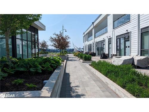 60-275 Broward Way, Innisfil, ON - Outdoor