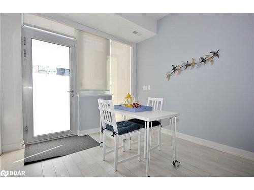 60-275 Broward Way, Innisfil, ON - Indoor Photo Showing Dining Room