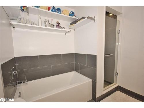 60-275 Broward Way, Innisfil, ON - Indoor Photo Showing Bathroom