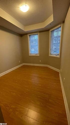 32-02-2420 Baronwood Drive, Oakville, ON - Indoor Photo Showing Other Room