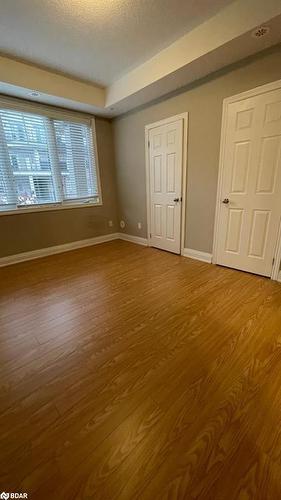 32-02-2420 Baronwood Drive, Oakville, ON - Indoor Photo Showing Other Room