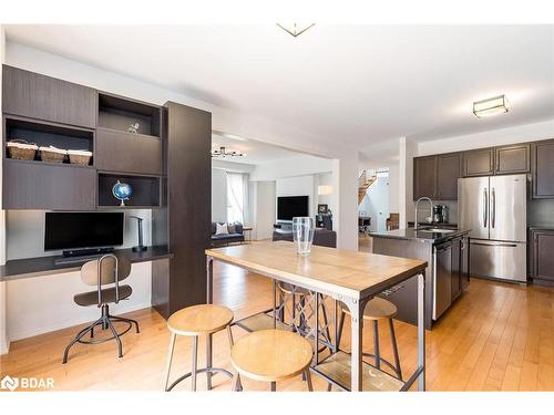 1 Carter Street, Bradford West Gwillimbury, ON - Indoor Photo Showing Kitchen