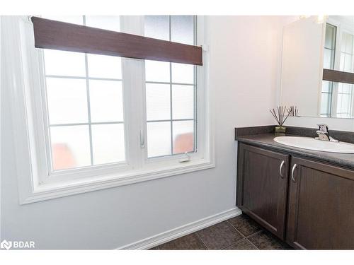 1 Carter Street, Bradford West Gwillimbury, ON - Indoor Photo Showing Bathroom